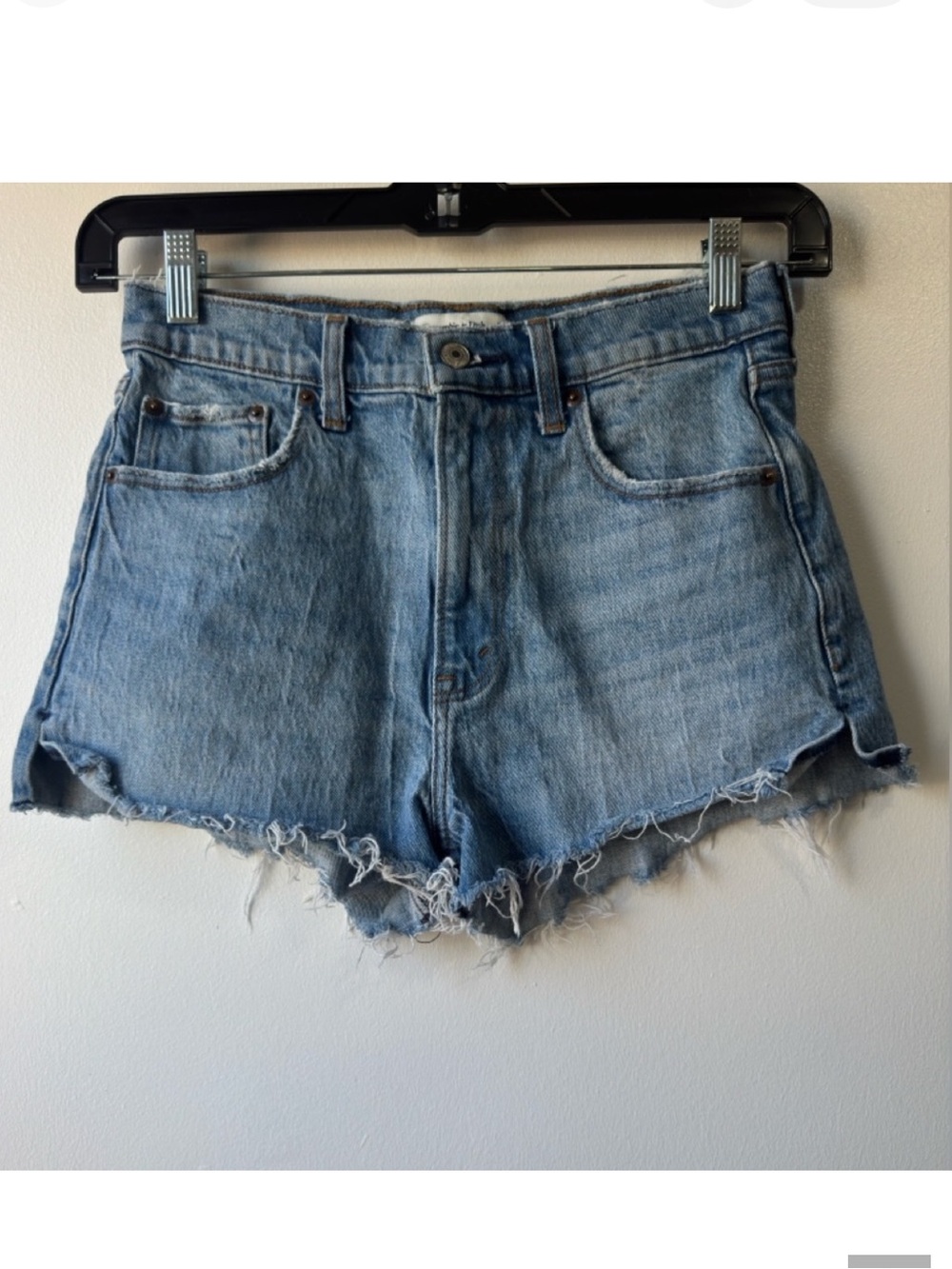 Abercrombie & Fitch The Mom Short High Rise Denim Blue Women's Sz 27